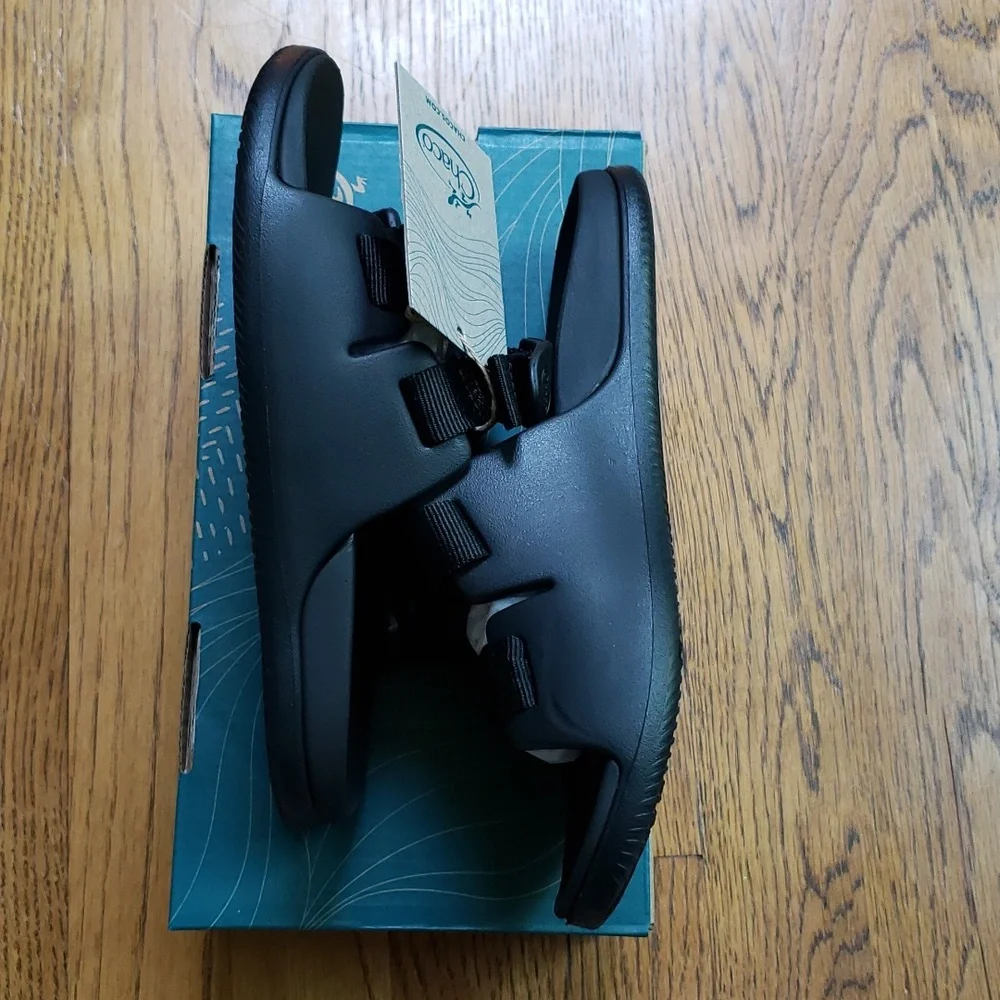 NIB Chaco Chillos Slide Sandal In Black Kids Size 3